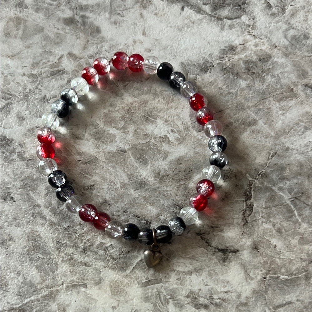 Elegant Beaded Bracelet with Heart Charm